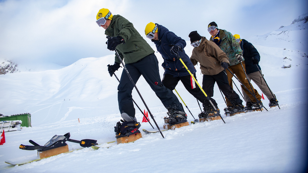 Ein Wintertag der besonderen Art. Inmitten vom Skigebiet der Engstligenalp spielen Sie die verrückten Engstligenalp Wintergames. Das anschliessende Fondue geniessen Sie im grössten Schnee-Iglu dieser Art Europas. Ein tolles Erlebenis für Ihren Firmenausflug oder das Teamevent!